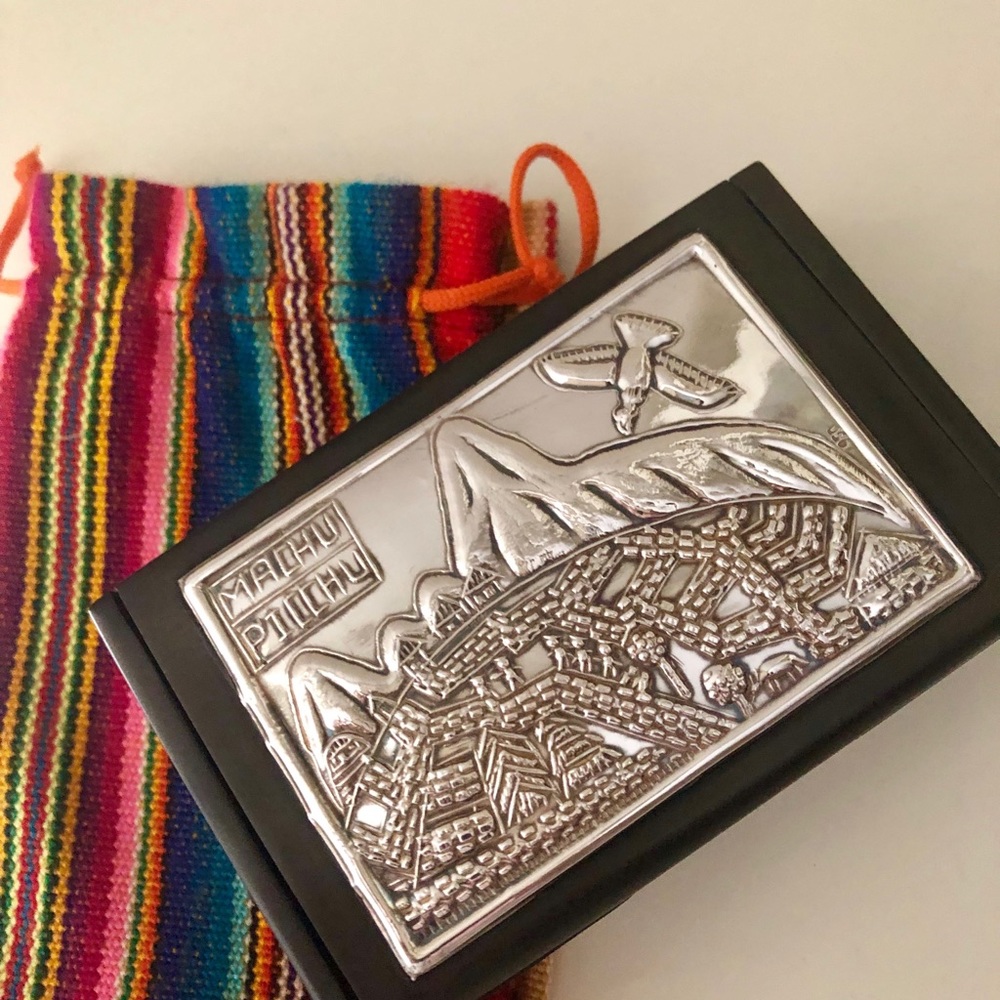 Handcrafted 🇵🇪Silver & Wood Business Card Holder